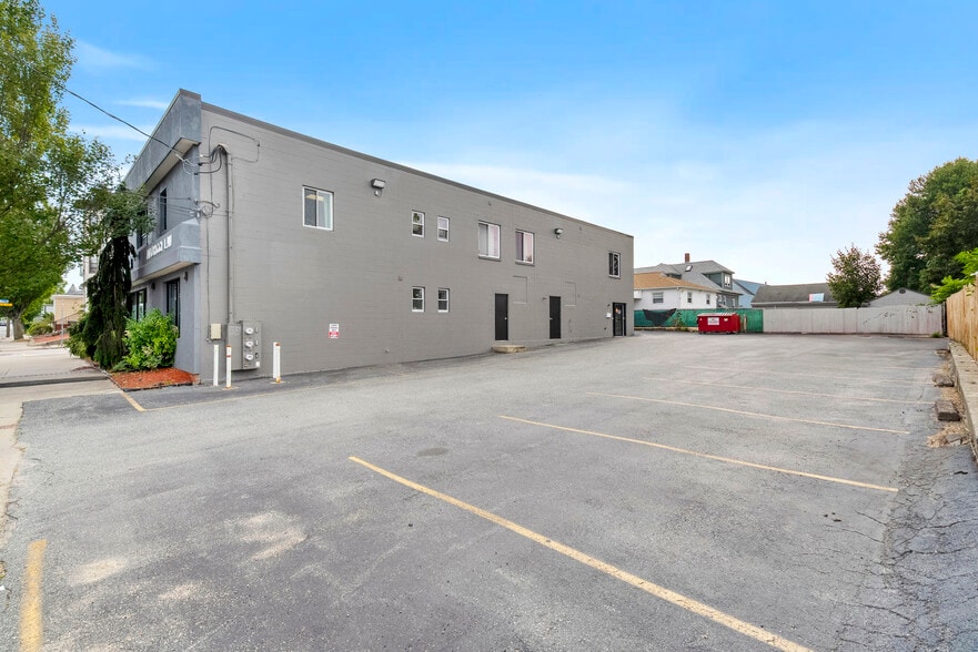 More Photos Of 984 Charles St, North Providence Office For Sale