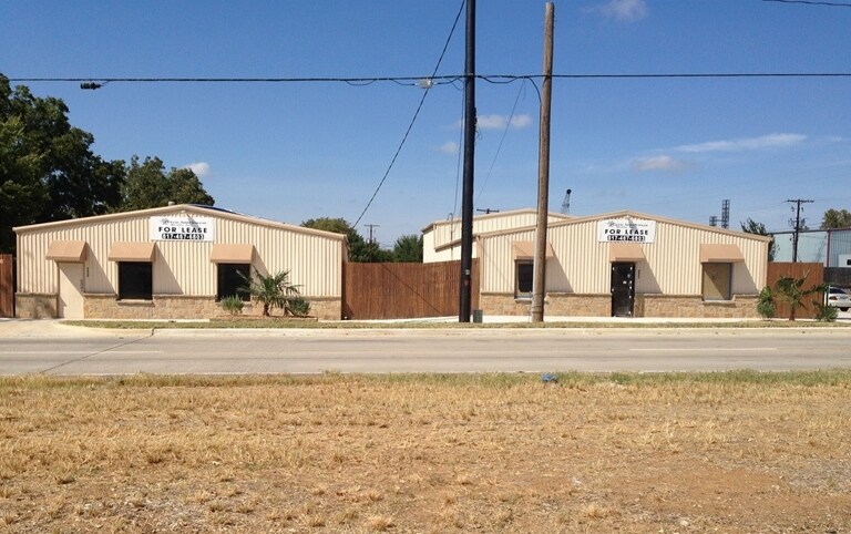 More Photos Of 8421-8445 FM 1187, Mansfield Warehouse For Sale