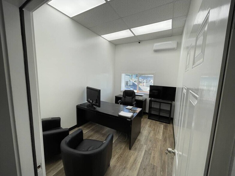 More Photos Of 655 Mapunapuna St, Honolulu Warehouse For Lease