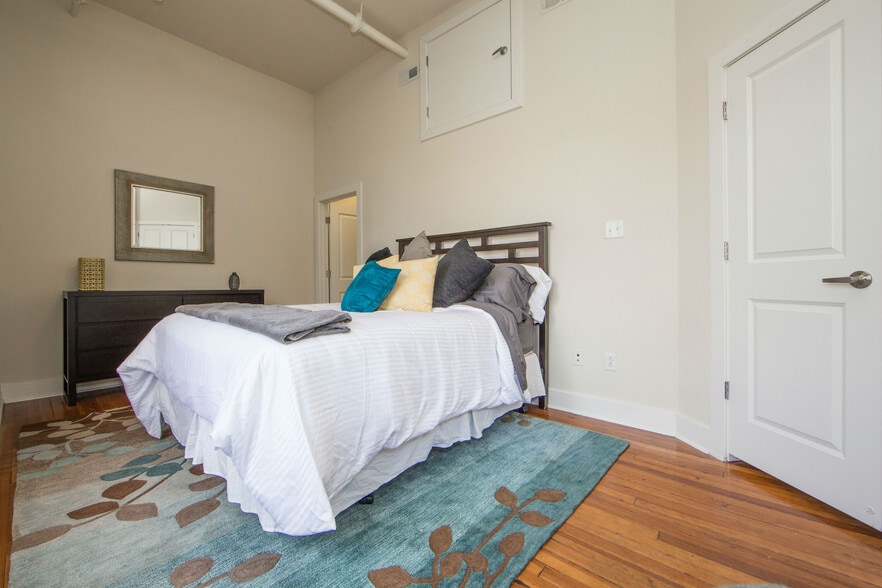 More Photos Of 213 E Broad St, Richmond Apartments For Lease