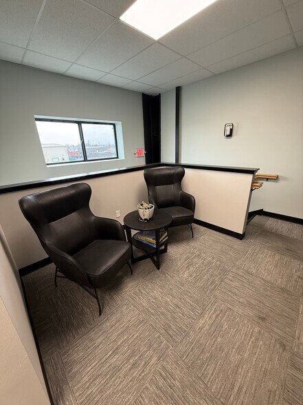 More Photos Of 1394 Alpha dr, Mcminnville Light Distribution For Lease