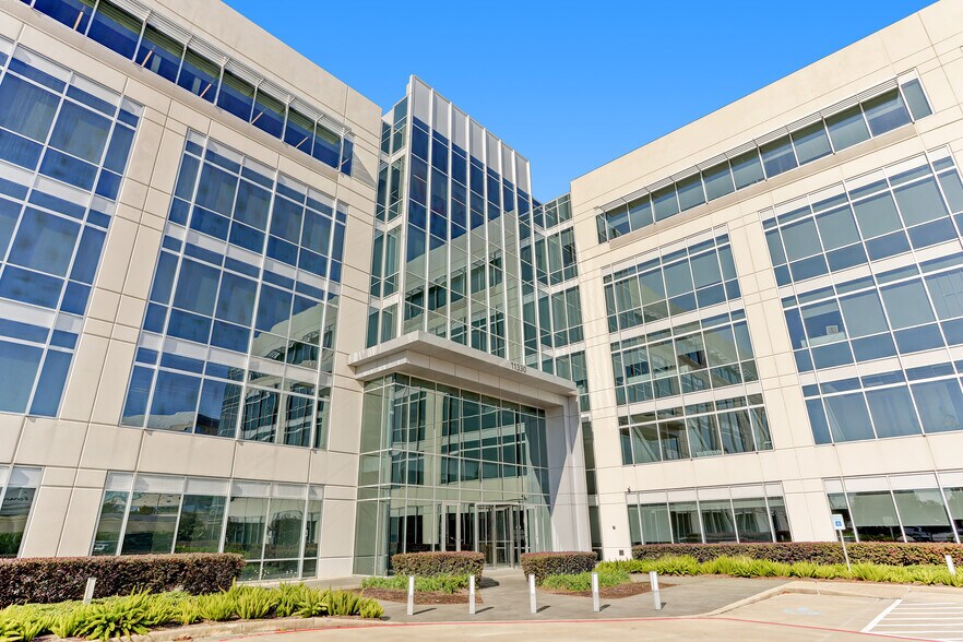 More Photos Of 11330 Clay Rd, Houston Office For Lease