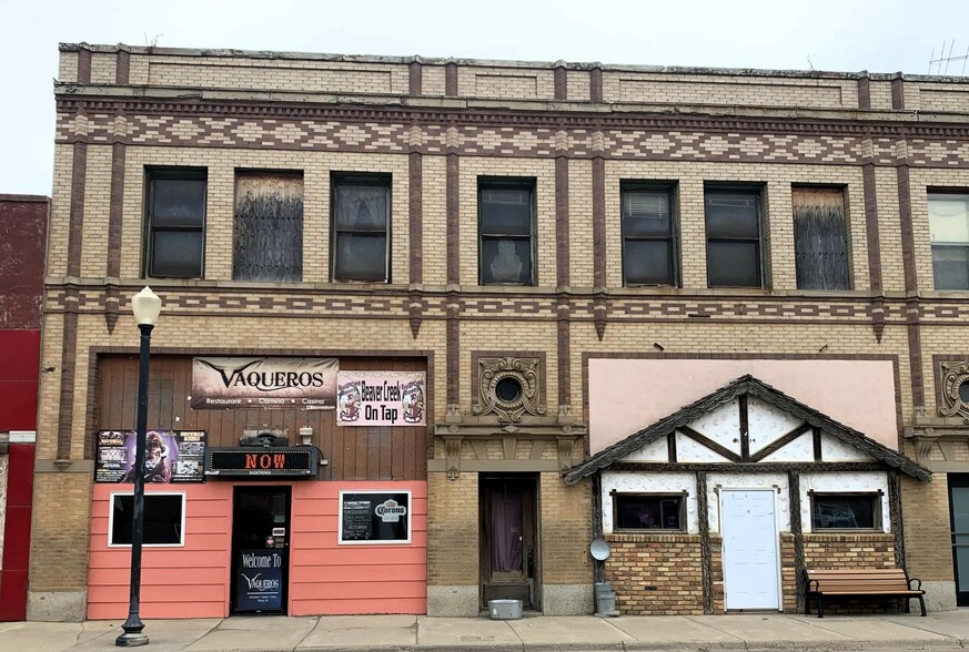 Primary Photo Of 106 Wibaux St N, Wibaux Storefront Retail Residential For Sale