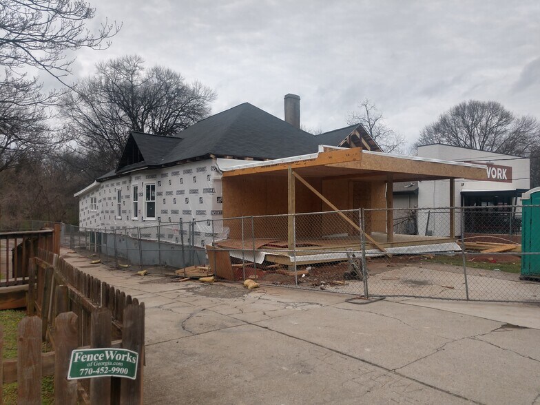 More Photos Of 1336 Glenwood Ave, Atlanta Restaurant For Lease