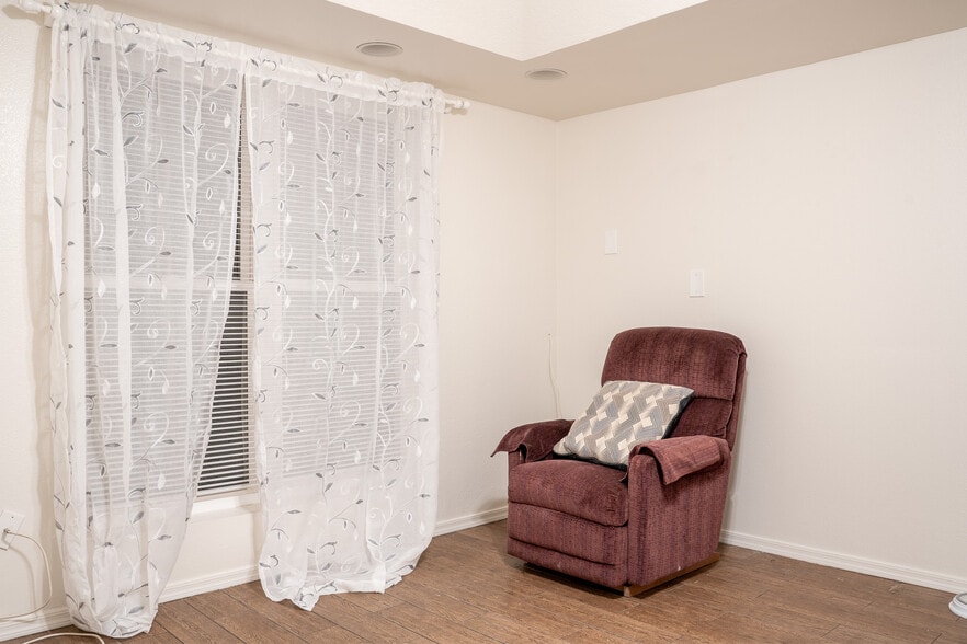 More Photos Of 14030 N El Pueblo Blvd, Fountain Hills Assisted Living For Sale