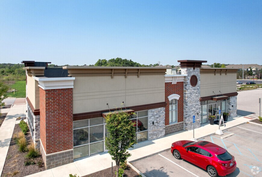 More Photos Of 7241 E 146th St, Carmel Storefront For Lease