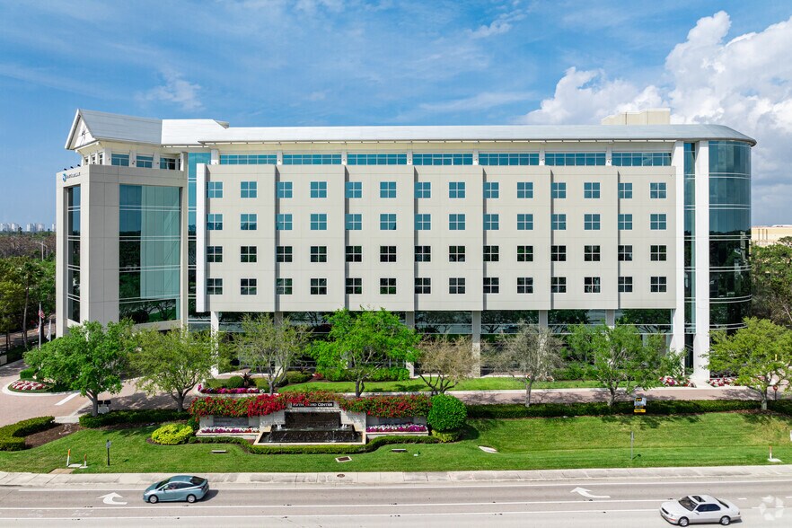 More Photos Of 999 Vanderbilt Beach Rd, Naples Office For Lease