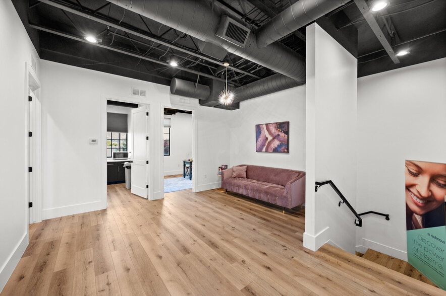More Photos Of 807 E Pioneer Rd, Draper Office For Lease