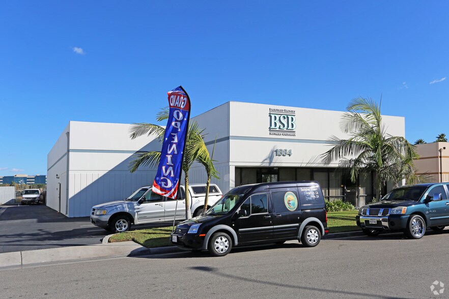 Primary Photo Of 1884-1886 S Santa Cruz St, Anaheim Warehouse For Lease