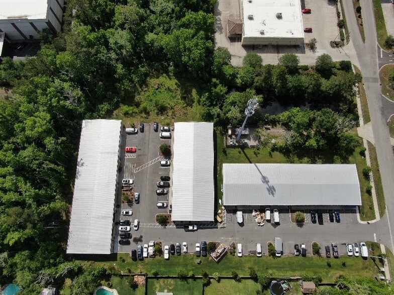 More Photos Of 2440 Lucy Branch Rd, Orange Park Warehouse For Lease