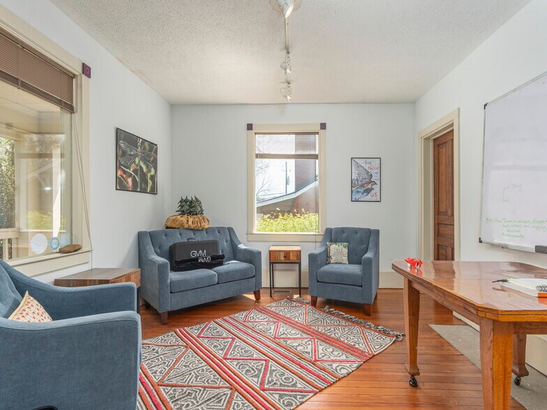 More Photos Of 93 Church St, Asheville Office For Lease