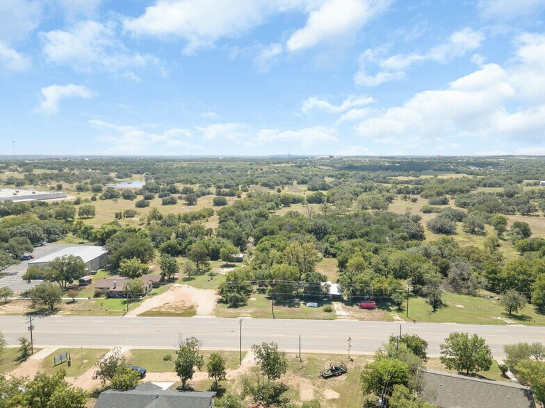 More Photos Of 1404 Central Texas Expy, Lampasas Land For Sale