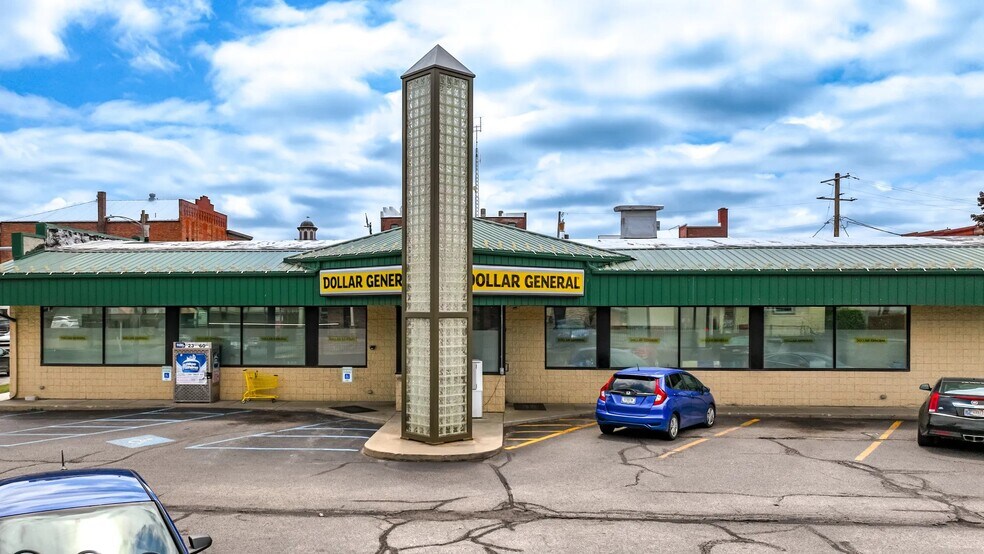 More Photos Of 211 N Wayne St, Angola Freestanding For Lease