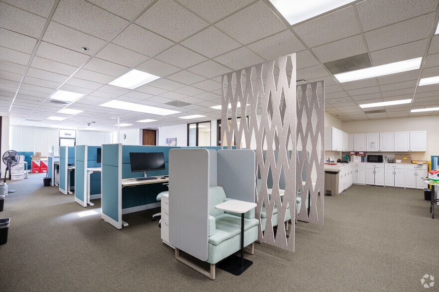 More Photos Of 44049 Fremont Blvd, Fremont Research And Development For Lease
