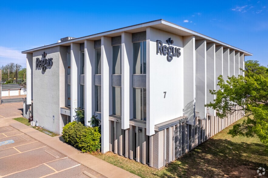 More Photos Of 7 Briercroft Office Park, Lubbock Coworking Space