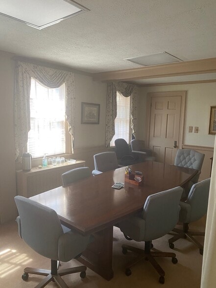 More Photos Of 62 Stark St, Manchester Office For Sale