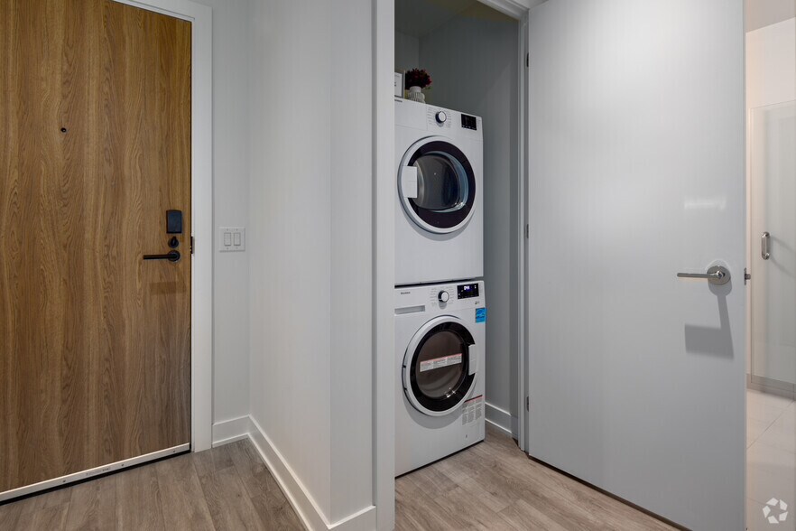 More Photos Of 299 Campbell Ave, Toronto Apartments For Lease