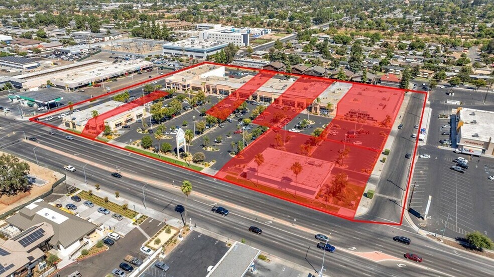 More Photos Of 3730-3780 N Blackstone Ave, Fresno Unknown For Lease