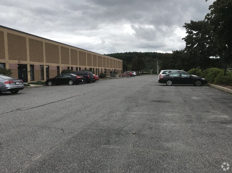 More Photos Of 50 D'Angelo Dr, Marlborough Light Manufacturing For Lease