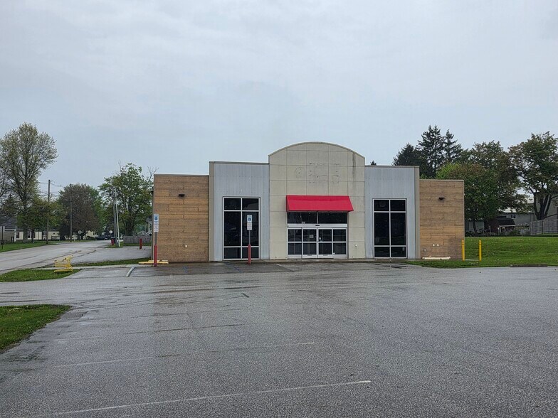 Primary Photo Of 100 E State St, Albion Freestanding For Sale