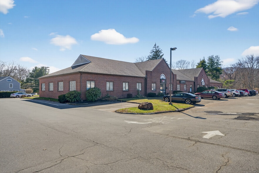 More Photos Of 444 Foxon Rd, East Haven Office For Sale