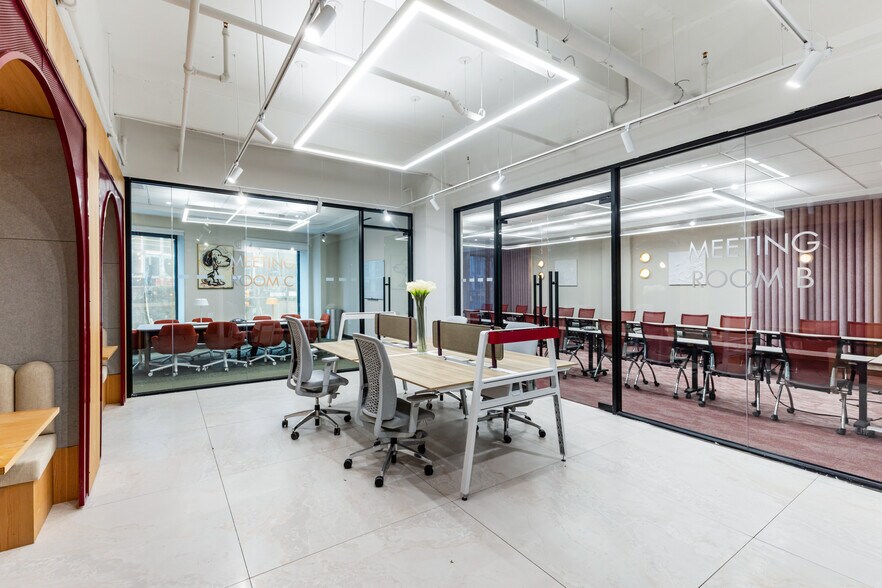 More Photos Of 41 flatbush Ave, Brooklyn Coworking Space