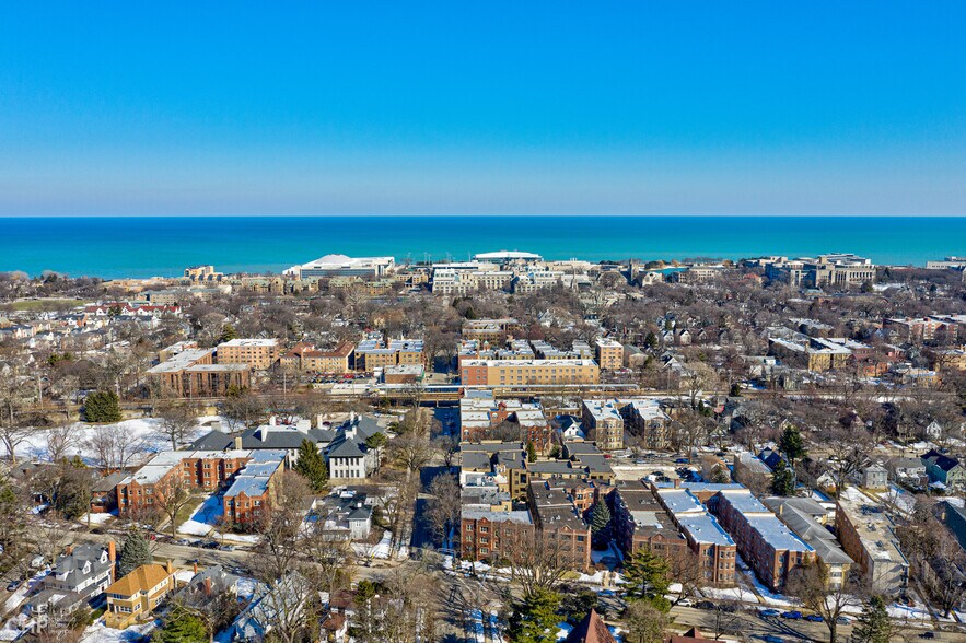 More Photos Of 1024 Noyes St, Evanston Apartments For Sale