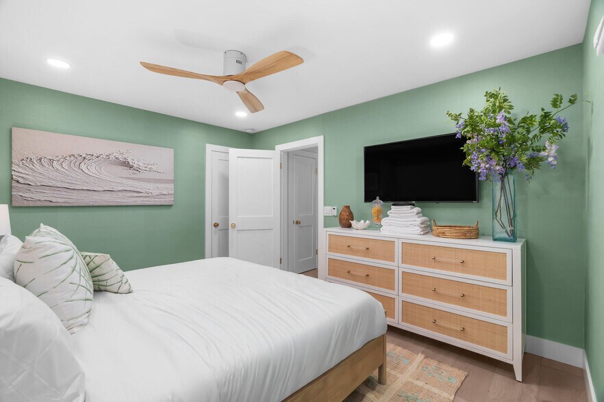More Photos Of 7 Fayette Dr, Ocean Ridge Multifamily For Sale