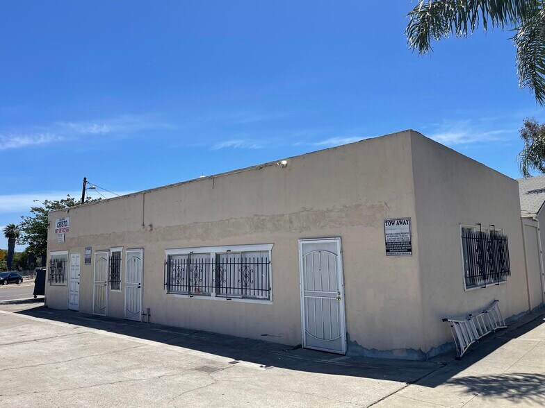 More Photos Of 3040 Fairmount Ave, San Diego General Retail For Sale