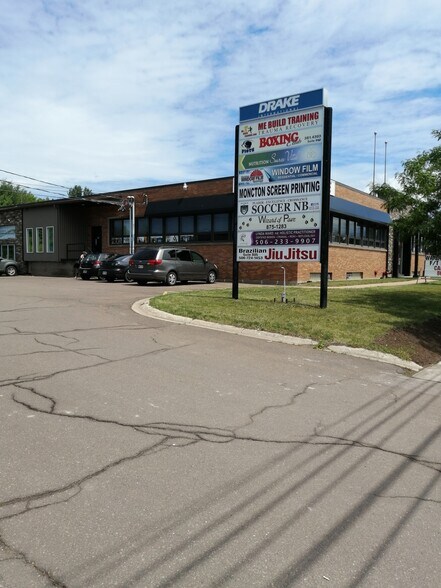 More Photos Of 607 St. George Blvd, Moncton Office For Sale