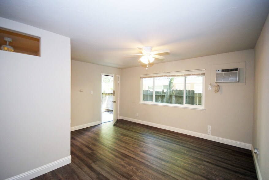 More Photos Of 2412 Q St, Sacramento Apartments For Sale