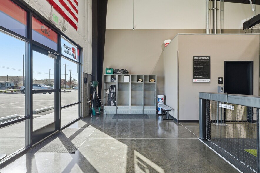 More Photos Of 5418 W. Hood, Kennewick Industrial For Lease
