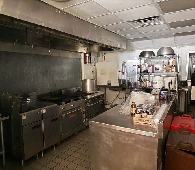 More Photos Of 18653 FM 1431, Jonestown Restaurant For Lease