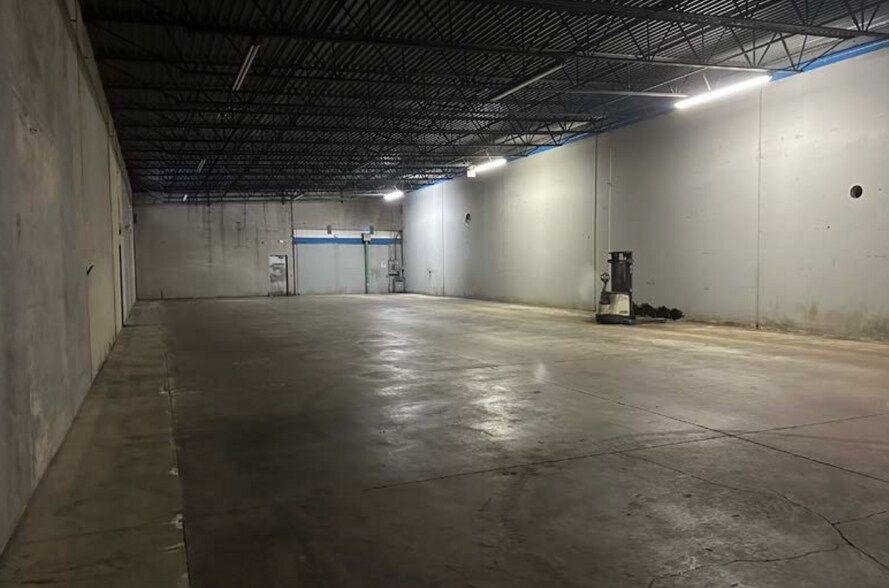 More Photos Of 901 N Main St, Miamisburg Warehouse For Lease