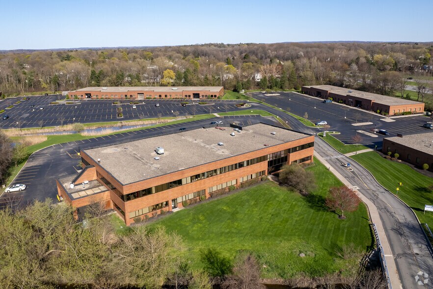 More Photos Of 1870 Winton Rd S, Rochester Medical For Lease