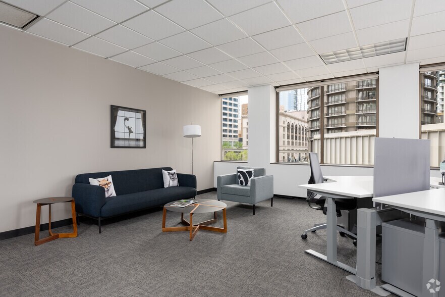 More Photos Of 600 Stewart St, Seattle Office For Lease