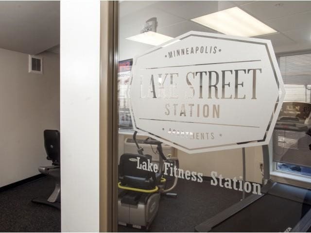 More Photos Of 2220 E Lake St, Minneapolis Apartments For Lease