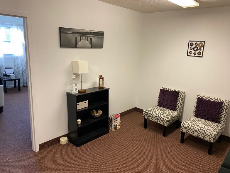 More Photos Of 222 Mckee St, Manchester Office For Lease