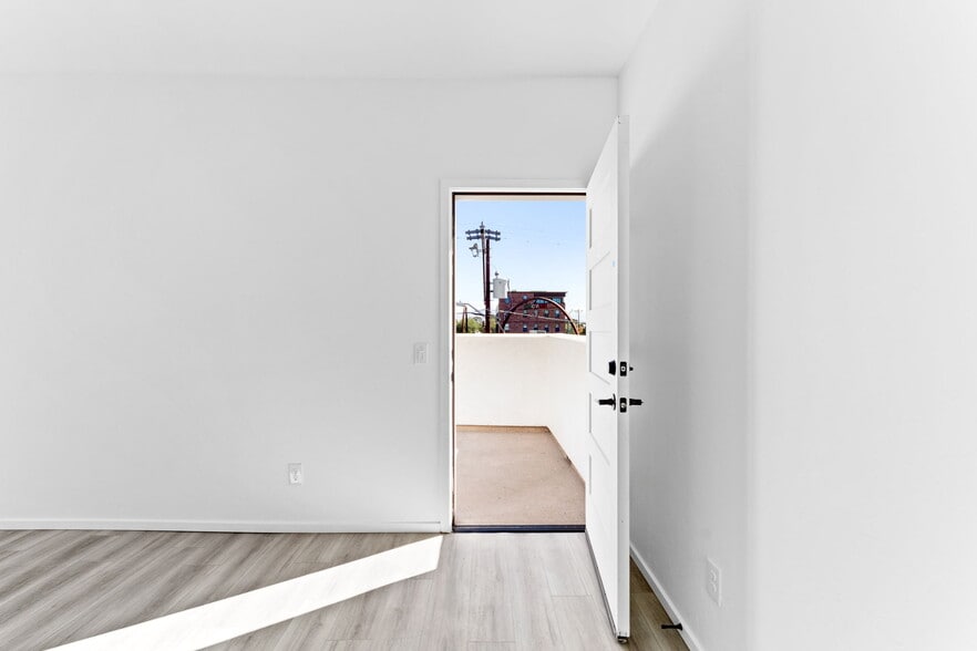 More Photos Of 21 Lalo Way, Tucson Multifamily For Sale