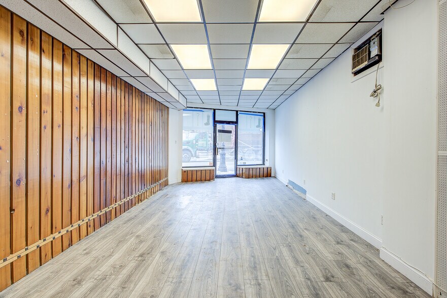 More Photos Of 6110 Flushing Ave, Maspeth General Retail For Lease