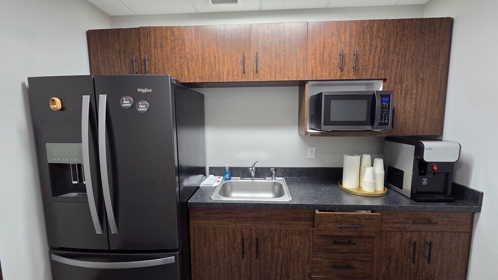 More Photos Of 3393 Merlin Dr, Idaho Falls Office For Sale