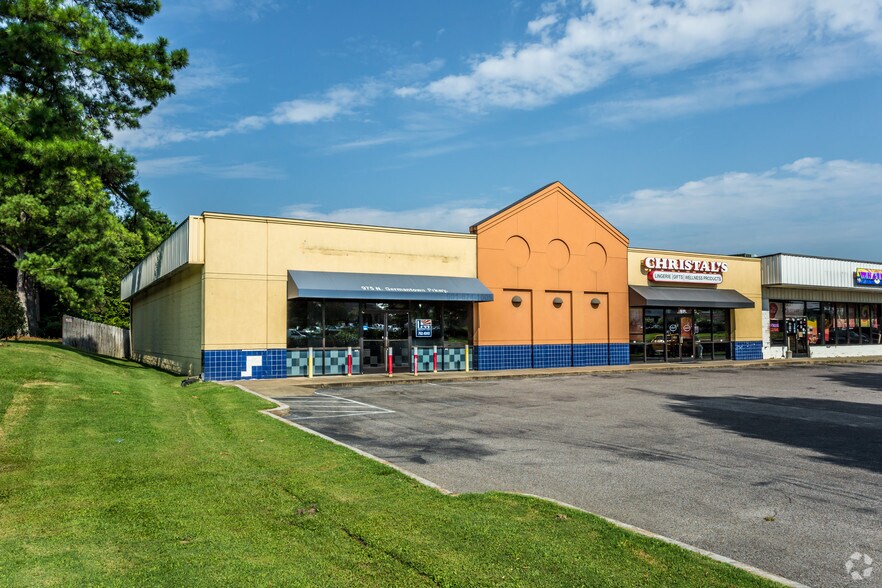 Primary Photo Of 975 N Germantown Pky, Cordova Freestanding For Lease