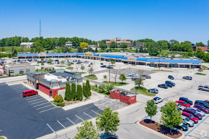 Primary Photo Of 521-579 S Taylor Dr, Sheboygan General Retail For Lease