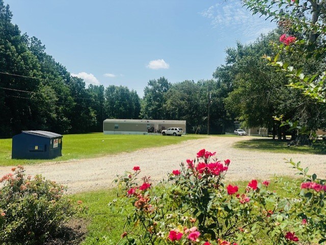 More Photos Of 16963 Interstate 45 N, Willis Land For Sale