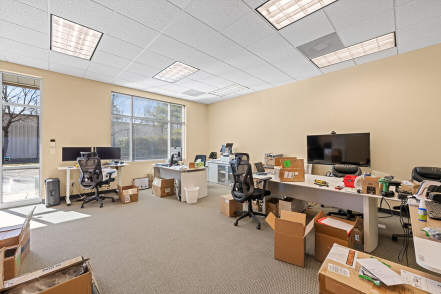 More Photos Of 5011 Departure Dr, Raleigh Showroom For Sale
