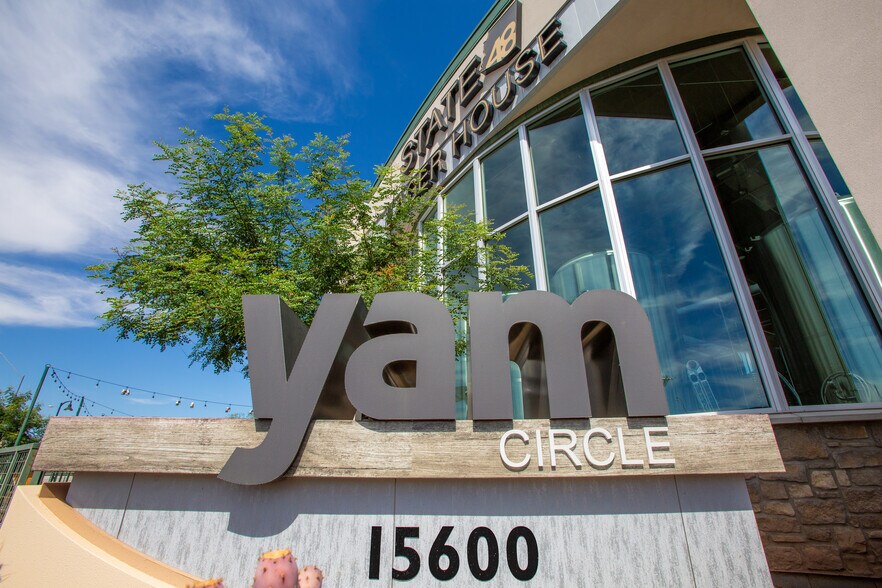 More Photos Of 15600 N Hayden Rd, Scottsdale Storefront For Lease