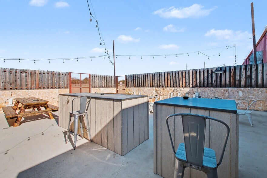 More Photos Of 15615 E State Highway 29, Buchanan Dam Restaurant For Sale