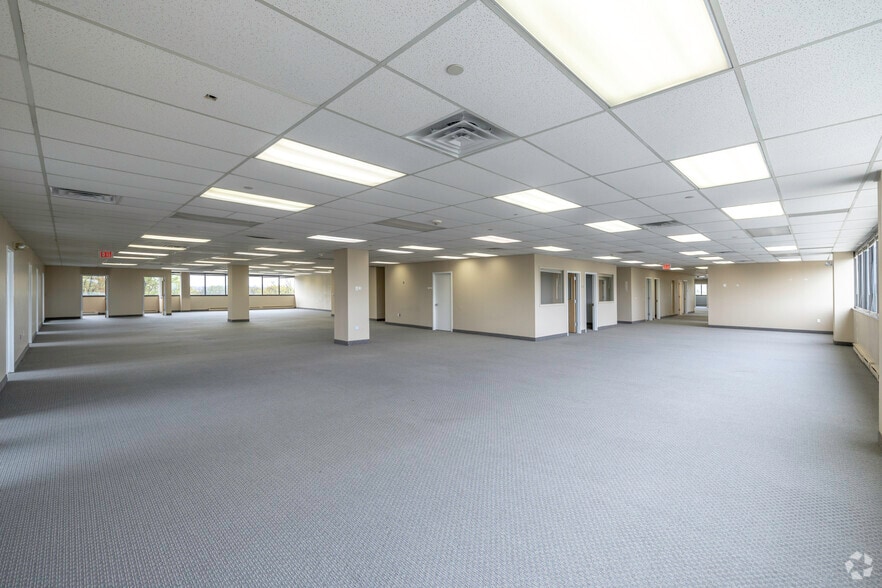 More Photos Of 475 Market St, Elmwood Park Office For Lease