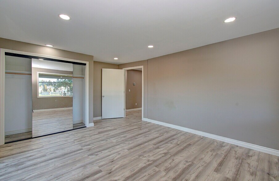 More Photos Of 10605 NE 117th Ave, Vancouver Industrial For Sale