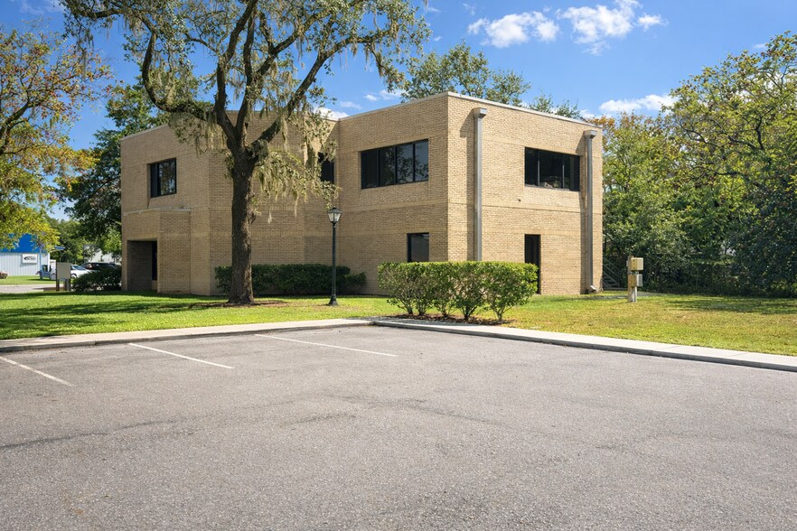 More Photos Of 14512 N Nebraska Ave, Tampa Office For Lease